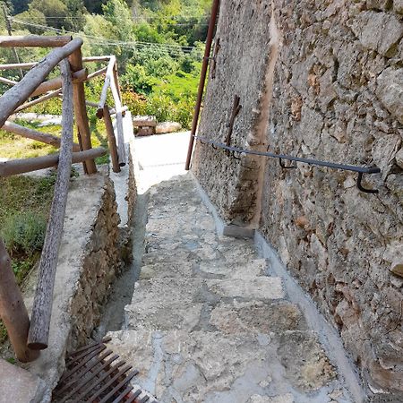 Ca Di Pippo "Tasso" Appartamento Ristrutturato Orco Feglino Bagian luar foto
