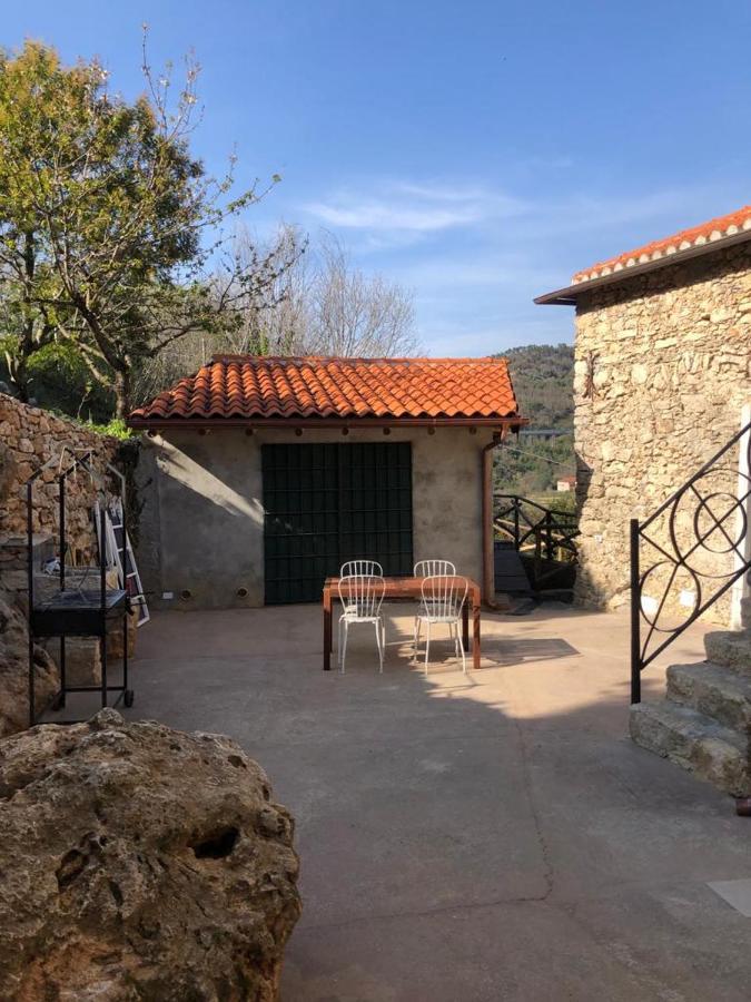 Ca Di Pippo "Tasso" Appartamento Ristrutturato Orco Feglino Bagian luar foto