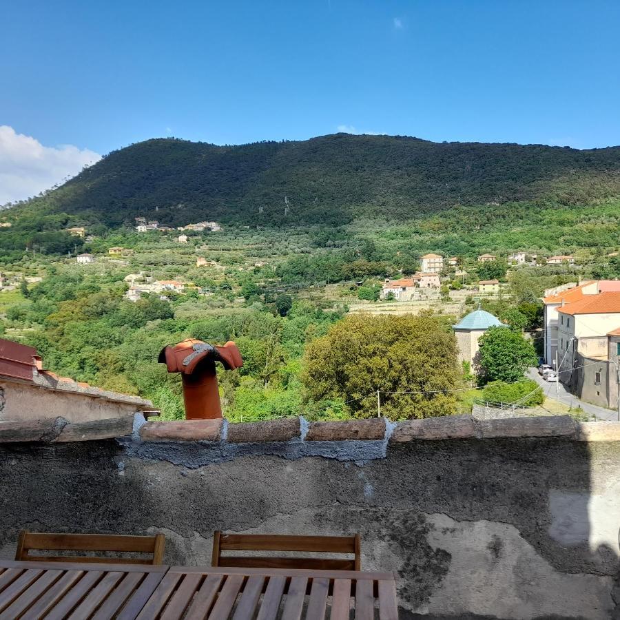 Ca Di Pippo "Tasso" Appartamento Ristrutturato Orco Feglino Bagian luar foto